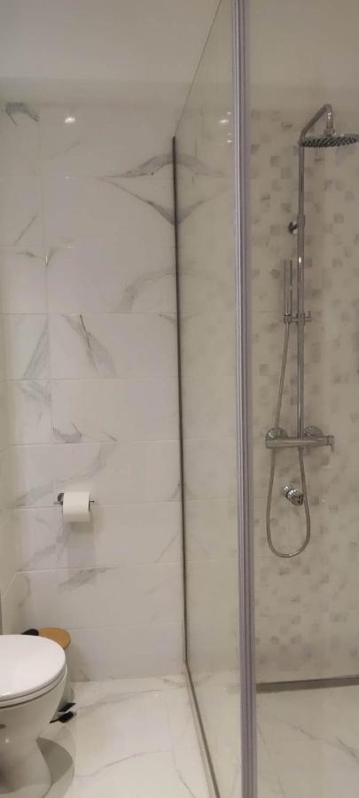 110 négyzetméteres, 3 hálószobás Apartman 1 fürdőszobával Korfu területén Kültér fotó